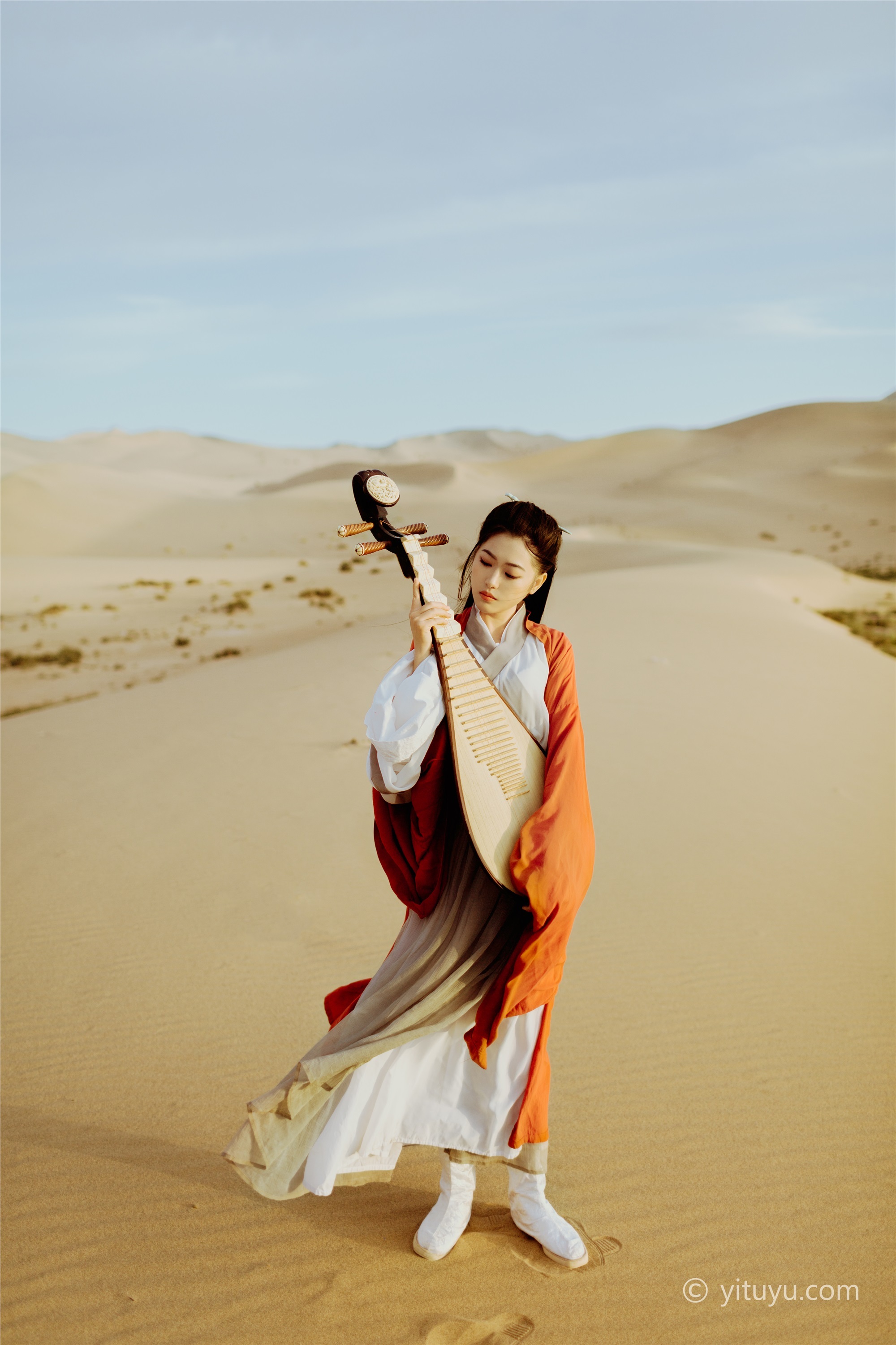 YITUYU艺图语  2021.06.30 木兰花 静静